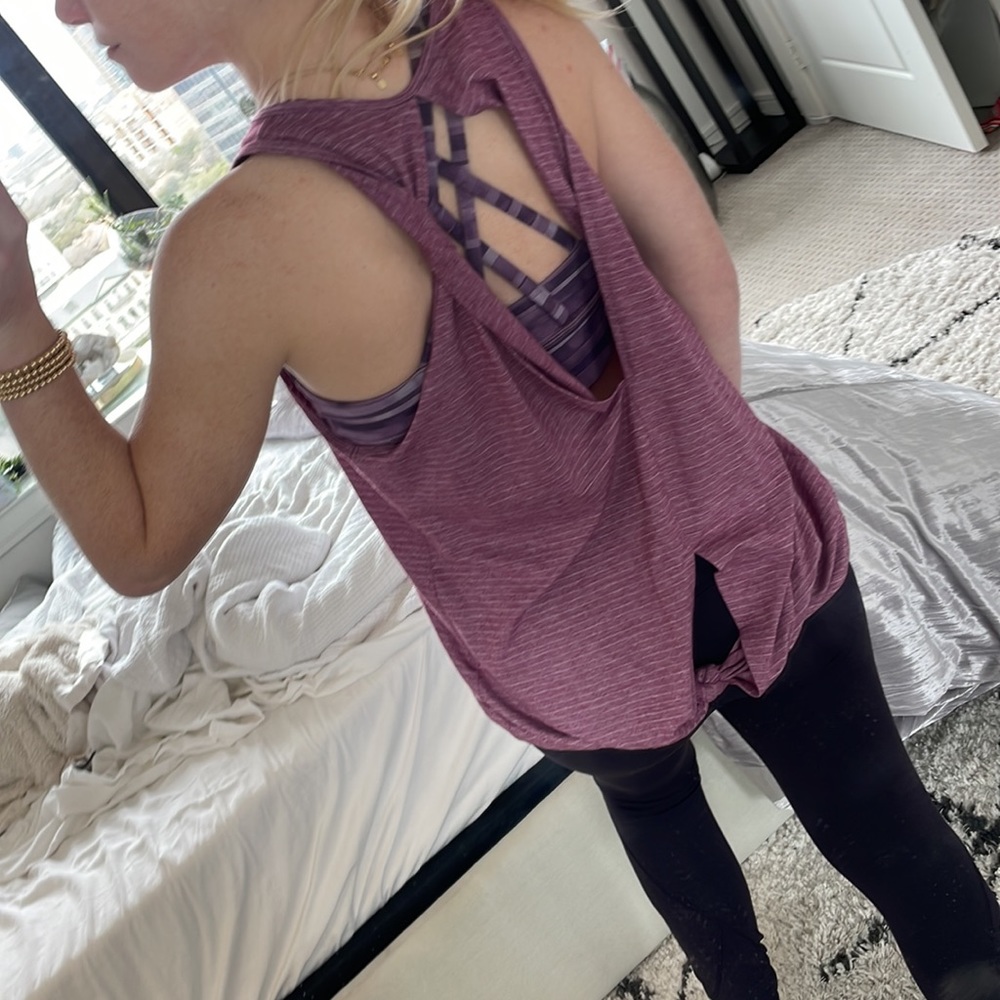 ‼️bundle deal 3/$20, 4/$25…‼️ Gap workout tie tank